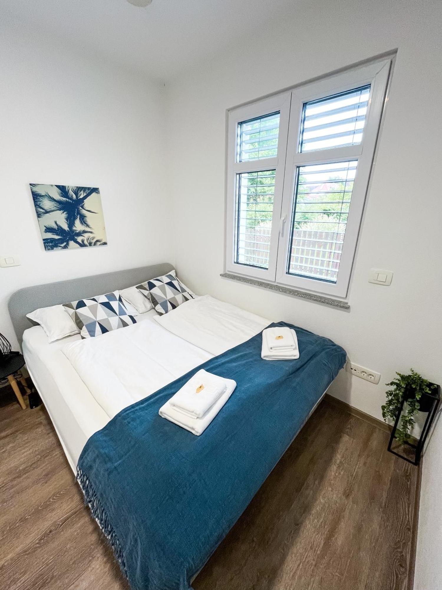 Anita'S Studio Apartments Любляна Екстериор снимка