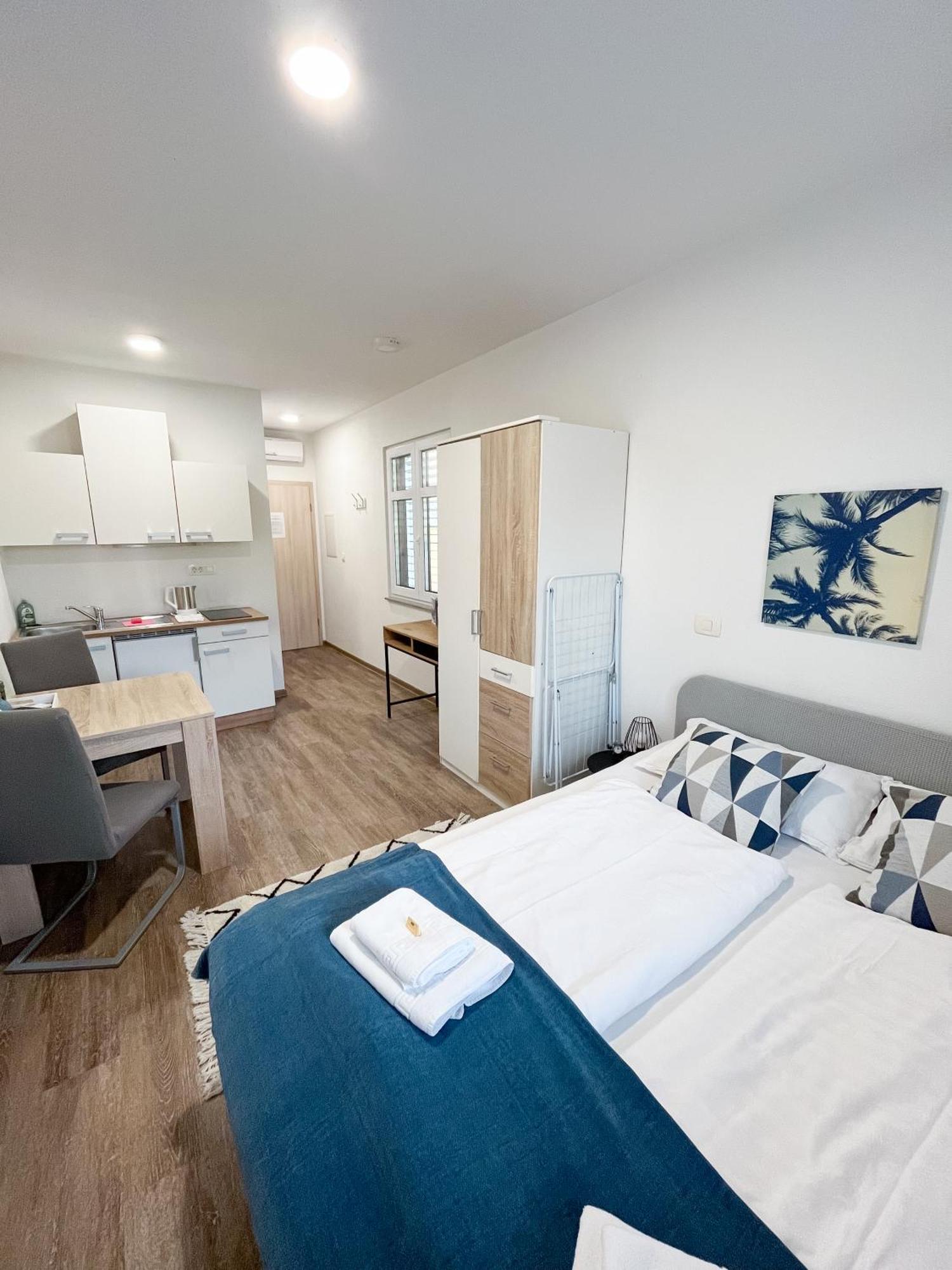 Anita'S Studio Apartments Любляна Екстериор снимка