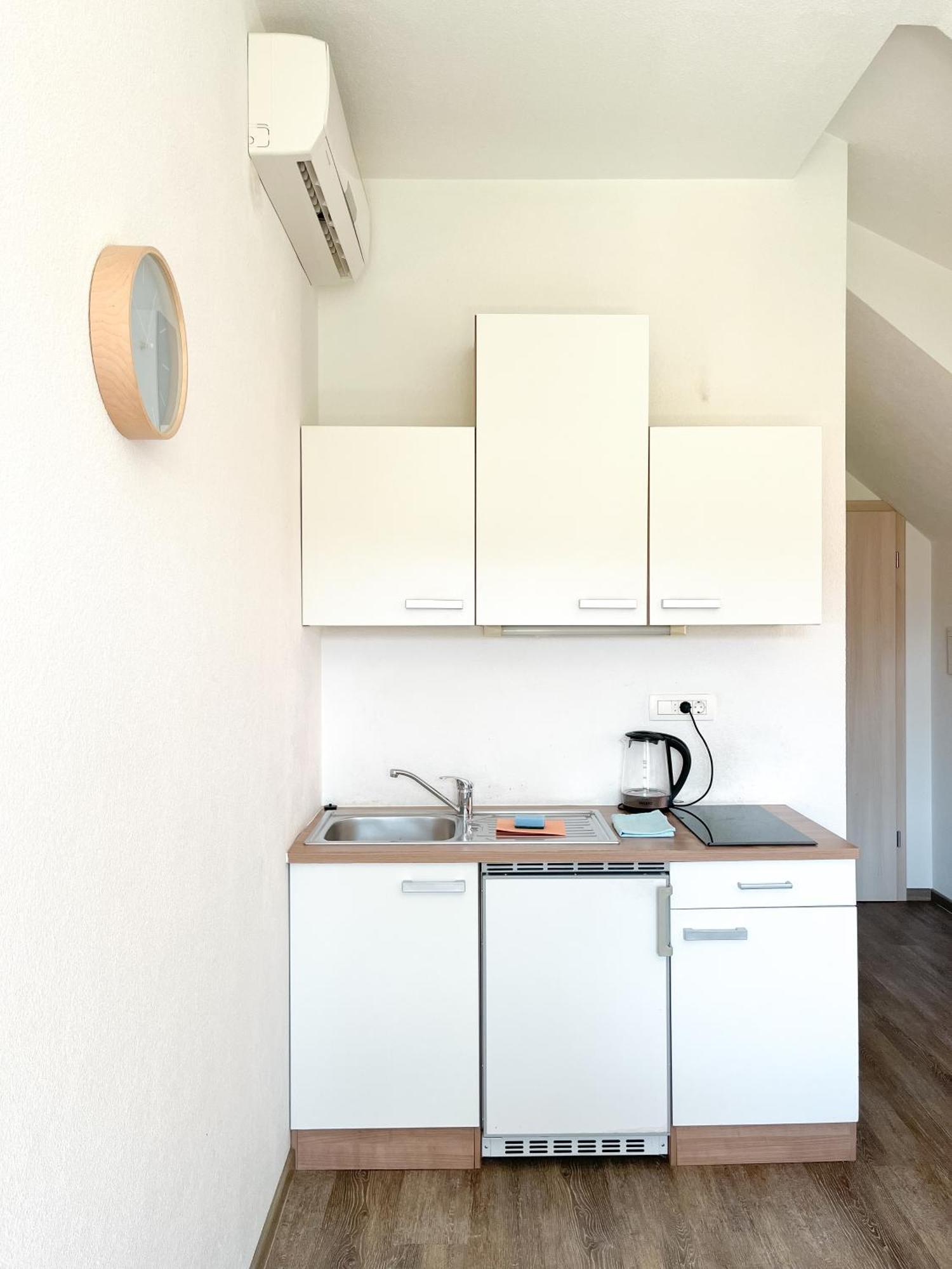 Anita'S Studio Apartments Любляна Екстериор снимка