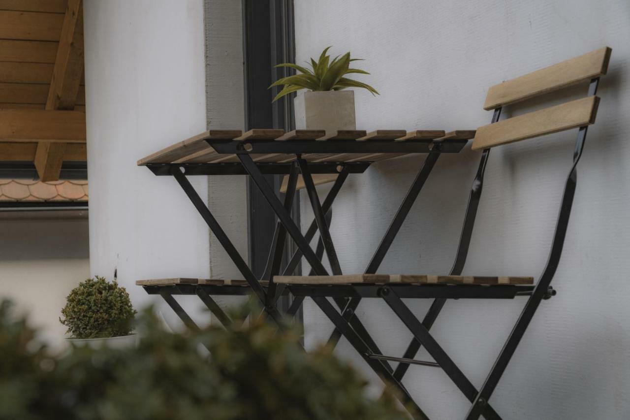 Anita'S Studio Apartments Любляна Екстериор снимка